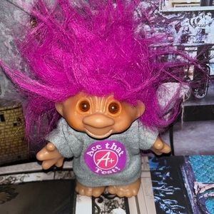 📝… 🏫… 📑 TROLLS x Oh so smart vibes…📑..🏫